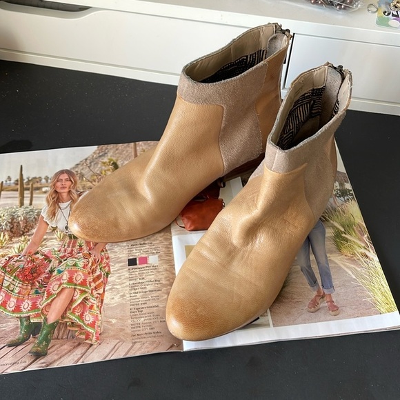 Seychelles Leather & Suede Ankle Boots. Size 7. D4/A - Picture 1 of 9